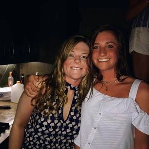 Meet your Posher, Annie